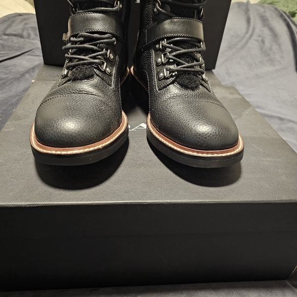 Coach Hikers with Shearling - Picture 8 of 10